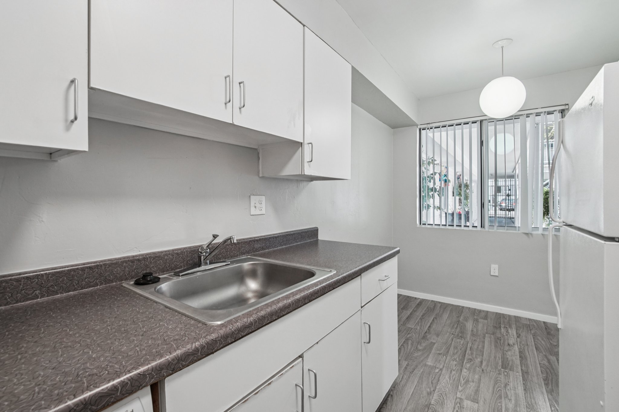 14-web-or-mls-N 2nd Ave-S0407-012